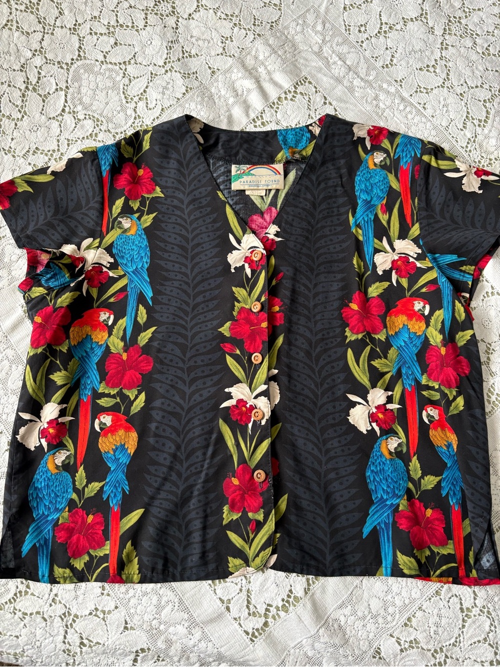 Vintage Paradise Found Black Tropical Parrot Button Front Top